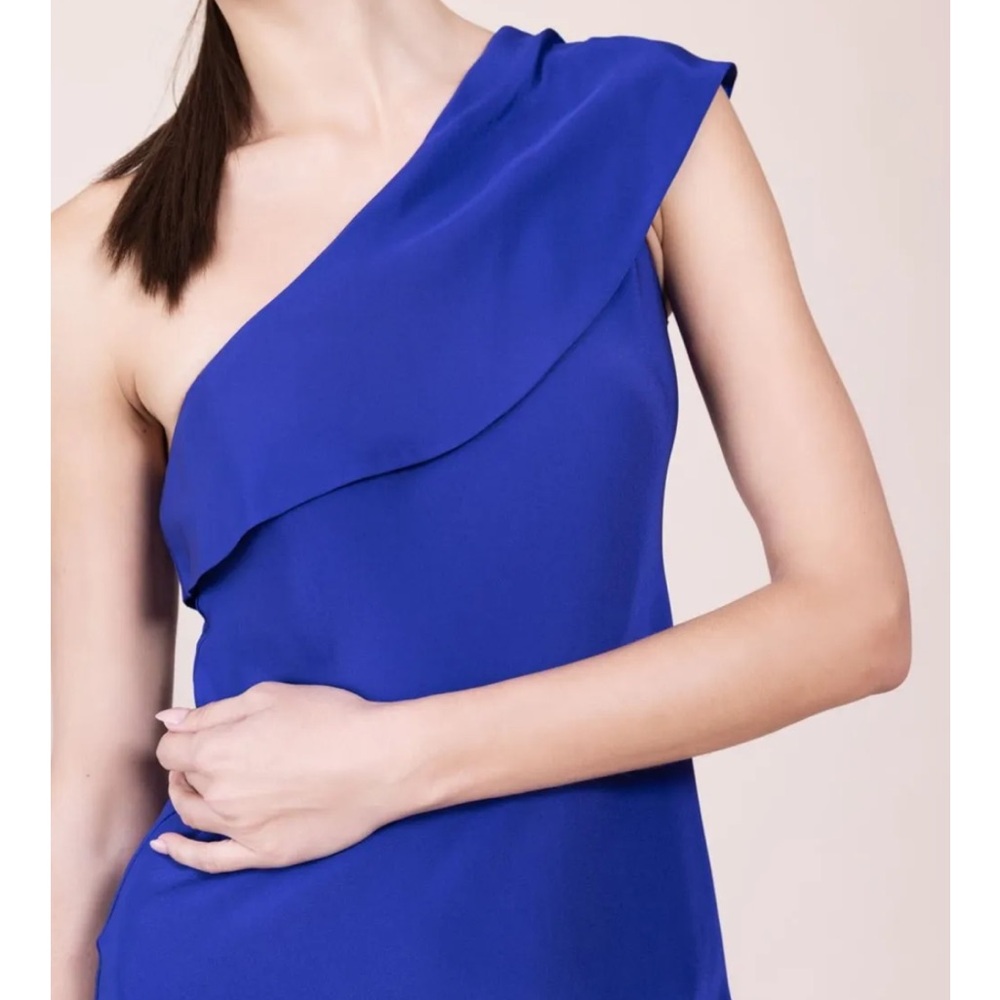 Elegant One-Shoulder Blue Dress - Picture 6 of 12